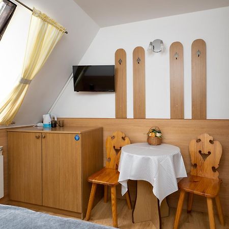 Bed and Breakfast Anna Maria à Ciche Małe Extérieur photo